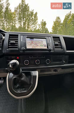 Мінівен Volkswagen Transporter 2017 в 