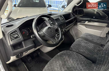 Грузовой фургон Volkswagen Transporter 2015 в 