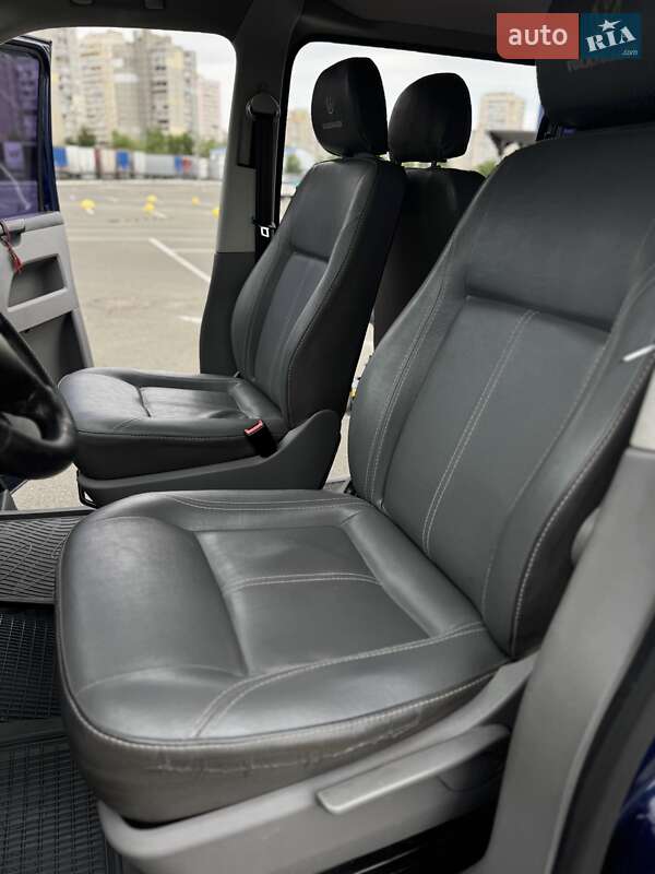Минивэн Volkswagen Transporter 2007 в Киеве