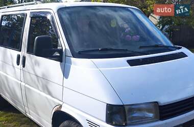 Минивэн Volkswagen Transporter 2000 в 