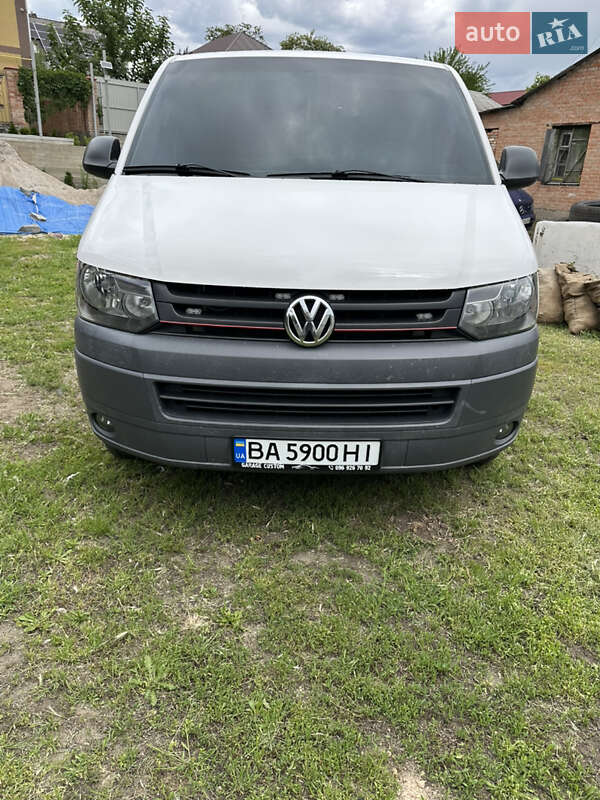 Мінівен Volkswagen Transporter 2012 в 