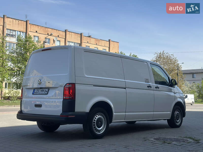Вантажний фургон Volkswagen Transporter 2018 в Дубні