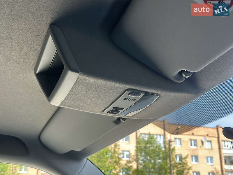 Вантажний фургон Volkswagen Transporter 2018 в Дубні