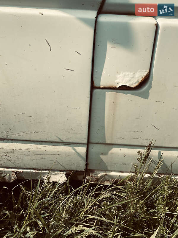 Мінівен Volkswagen Transporter 2001 в Золочеві