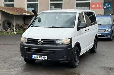 Минивэн Volkswagen Transporter 2014 в 