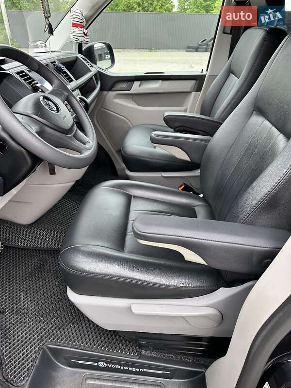 Минивэн Volkswagen Transporter 2019 в Черновцах