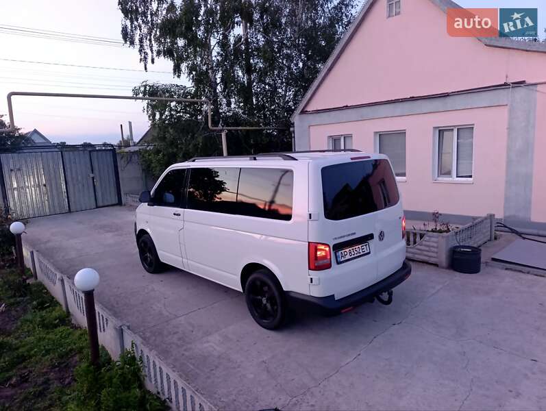 Вантажопасажирський фургон Volkswagen Transporter 2010 в Запоріжжі