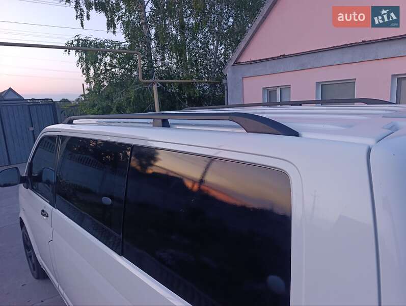 Вантажопасажирський фургон Volkswagen Transporter 2010 в Запоріжжі