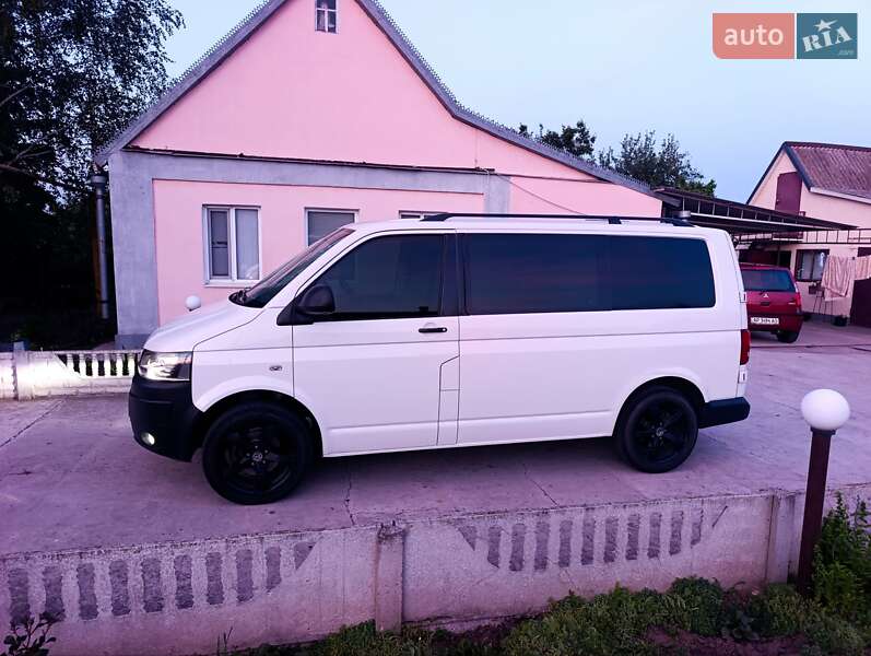 Вантажопасажирський фургон Volkswagen Transporter 2010 в Запоріжжі