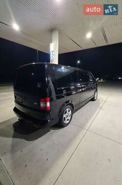 Минивэн Volkswagen Transporter 2010 в 