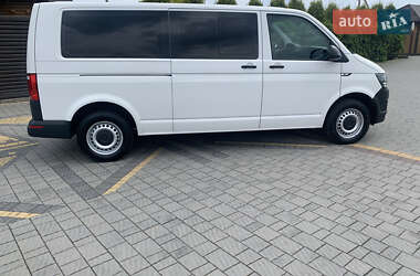 Минивэн Volkswagen Transporter 2017 в 