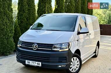 Вантажний фургон Volkswagen Transporter 2016 в Рівному