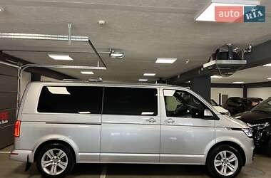 Минивэн Volkswagen Transporter 2019 в 