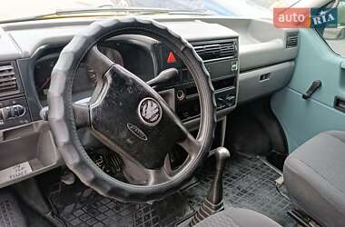 Минивэн Volkswagen Transporter 2003 в 