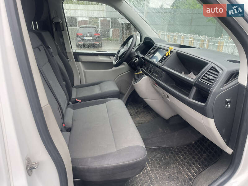 Минивэн Volkswagen Transporter 2017 в Житомире