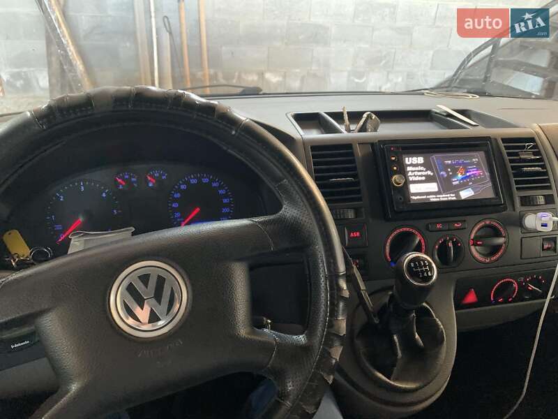 Минивэн Volkswagen Transporter 2006 в Тернополе
