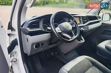 Минивэн Volkswagen Transporter 2021 в 
