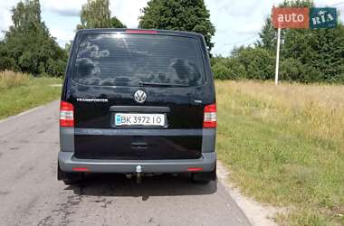 Минивэн Volkswagen Transporter 2011 в 