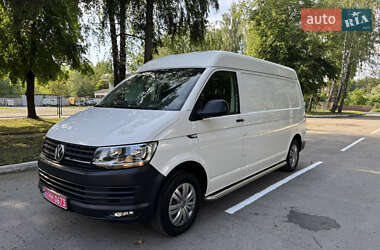 Грузовой фургон Volkswagen Transporter 2018 в Корце