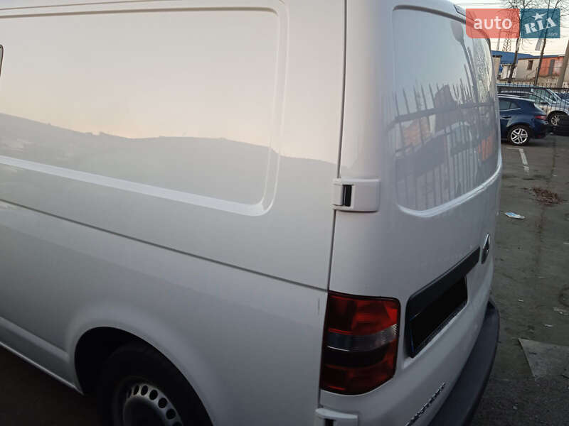 Бронированный автомобиль Volkswagen Transporter 2012 в Киеве