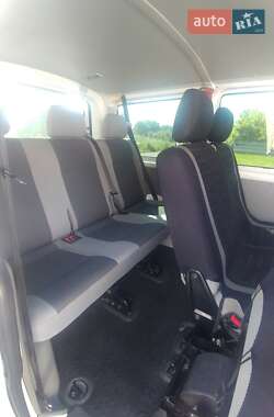 Минивэн Volkswagen Transporter 2015 в 