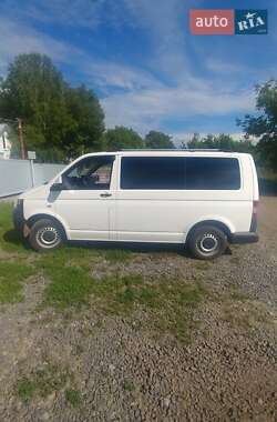 Минивэн Volkswagen Transporter 2015 в 
