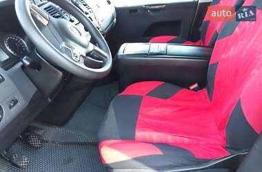 Минивэн Volkswagen Transporter 2015 в 