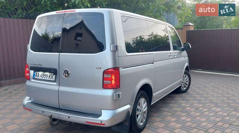Минивэн Volkswagen Transporter 2015 в Киеве