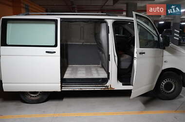 Грузовой фургон Volkswagen Transporter 2008 в Ивано-Франковске