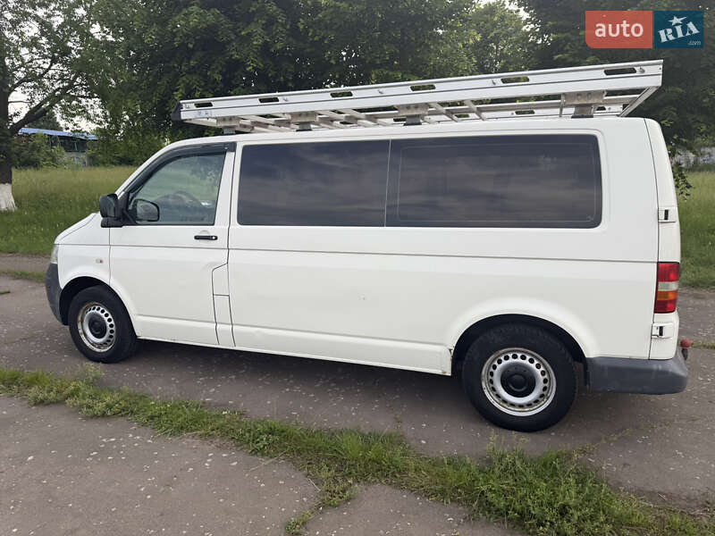 Минивэн Volkswagen Transporter 2008 в Ладыжине