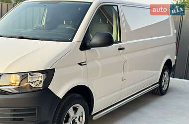 Грузовой фургон Volkswagen Transporter 2018 в 