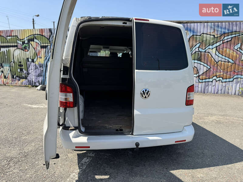 Вантажний фургон Volkswagen Transporter 2013 в Києві фото 13 Вантажний фургон Volkswagen Transporter 2013 в Києві