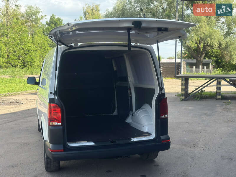 Грузовой фургон Volkswagen Transporter 2020 в Дубно