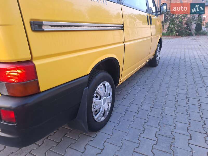 Минивэн Volkswagen Transporter 1999 в Черновцах