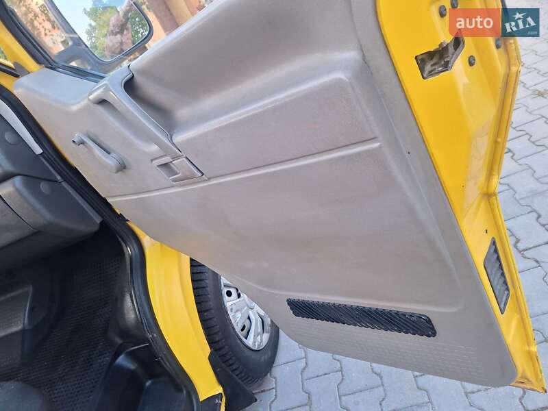 Минивэн Volkswagen Transporter 1999 в Черновцах