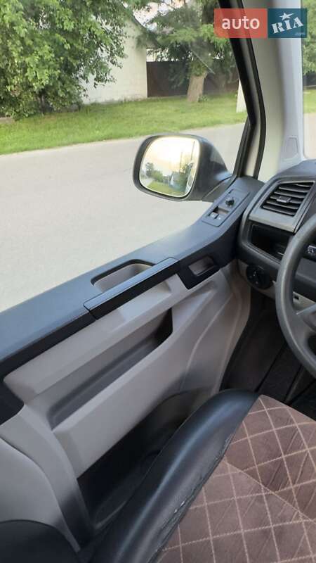 Минивэн Volkswagen Transporter 2016 в Броварах