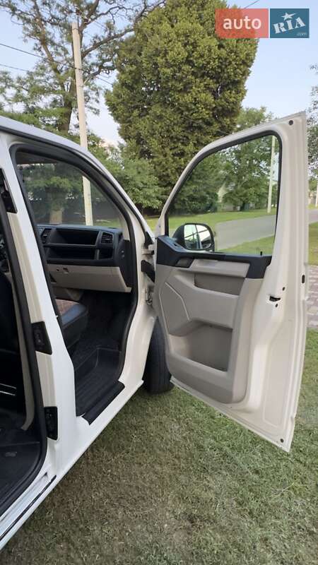Минивэн Volkswagen Transporter 2016 в Броварах