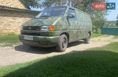 Мінівен Volkswagen Transporter 2001 в Охтирці