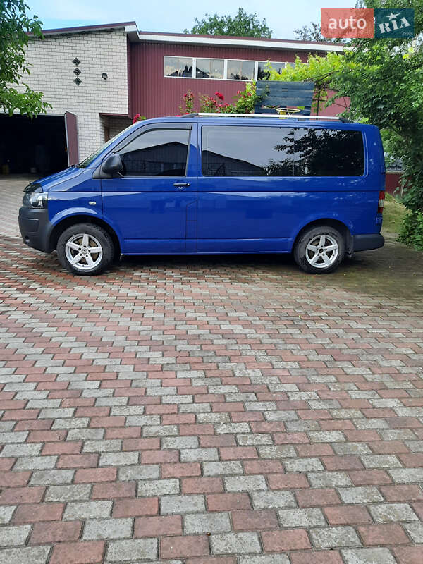 Минивэн Volkswagen Transporter 2015 в Дударкове