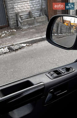 Мінівен Volkswagen Transporter 2006 в 
