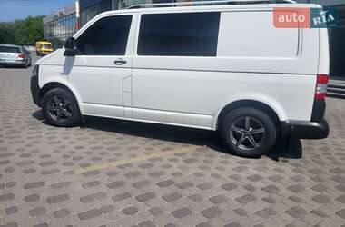 Вантажопасажирський фургон Volkswagen Transporter 2015 в 