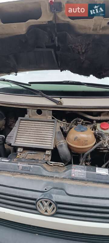Минивэн Volkswagen Transporter 1999 в Запорожье