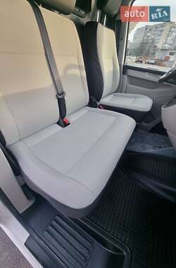 Грузовой фургон Volkswagen Transporter 2019 в 