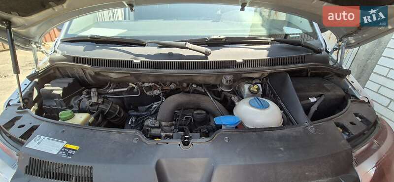 Грузовой фургон Volkswagen Transporter 2014 в Киеве