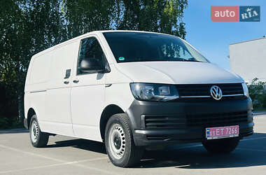 Вантажний фургон Volkswagen Transporter 2017 в Здолбуніві