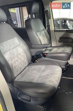 Минивэн Volkswagen Transporter 2014 в 