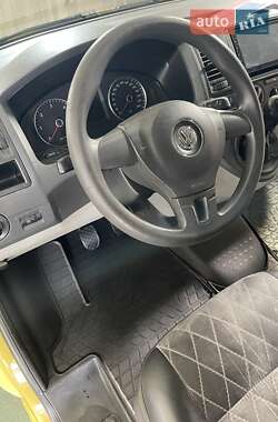 Минивэн Volkswagen Transporter 2014 в 