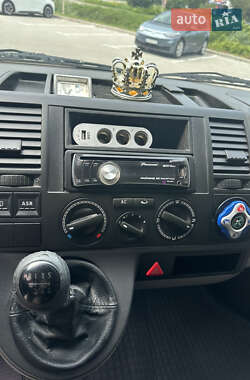 Минивэн Volkswagen Transporter 2004 в 