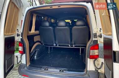 Минивэн Volkswagen Transporter 2010 в 