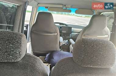 Мінівен Volkswagen Transporter 2001 в 
